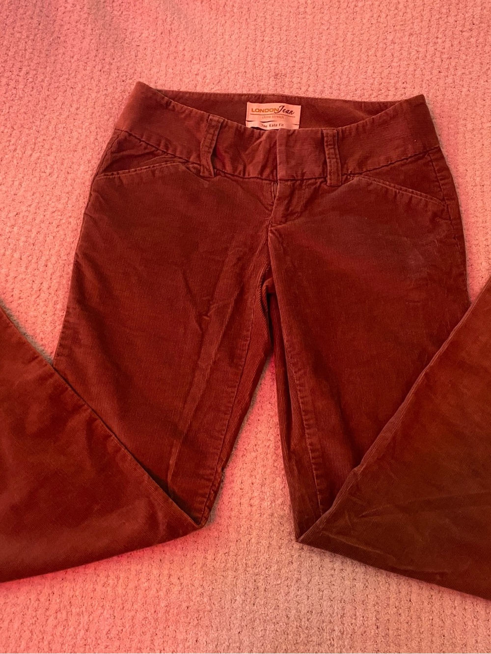 LONDONJEAN Corduroy Chino Pants in Rust